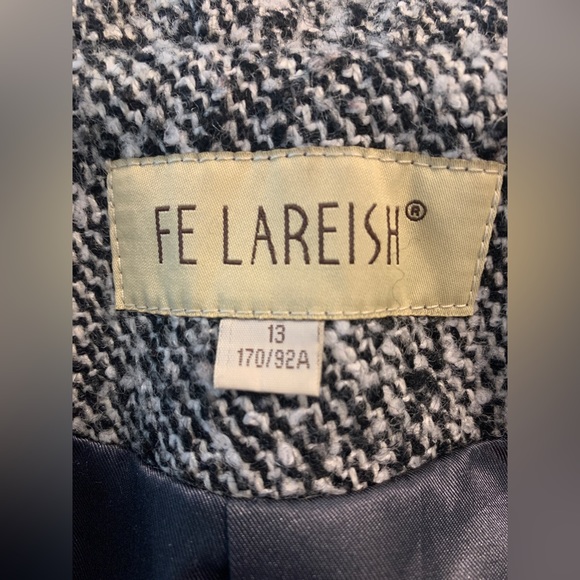 Stylish Fe Lareish Coat 🧥 - Picture 4 of 5